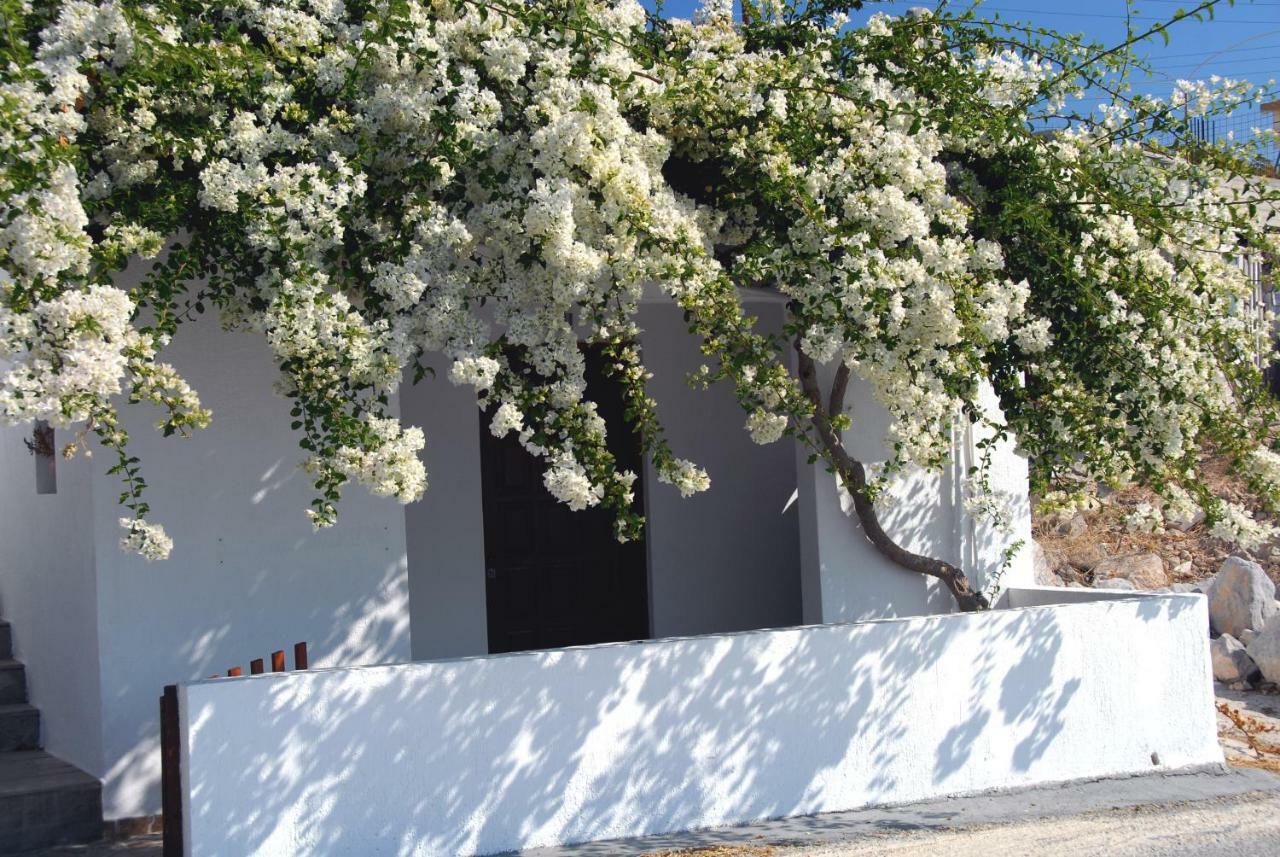 Christos Rooms Milos Adamantas Exterior photo